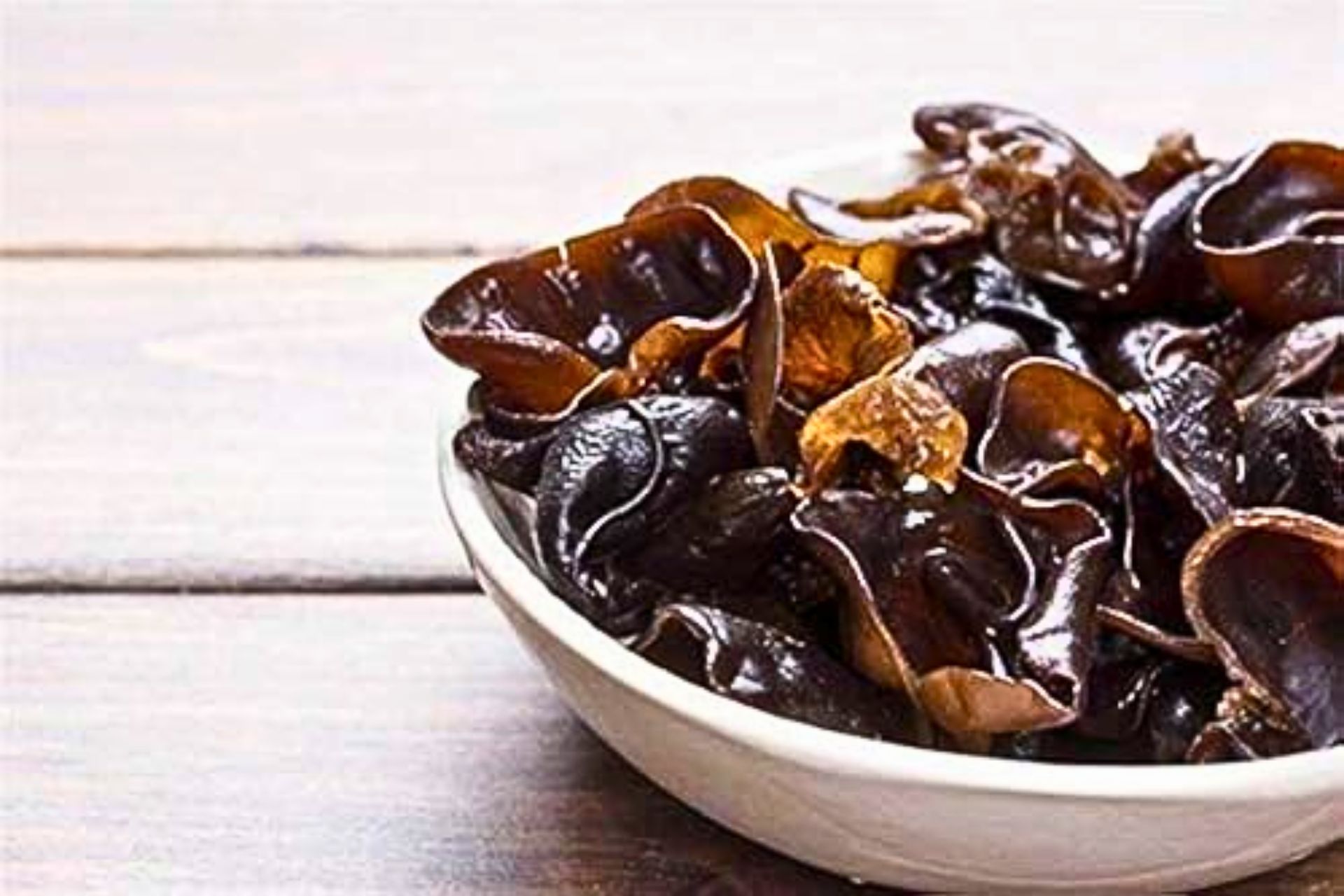 Cách bảo quản Nấm Mộc Nhĩ Khô (Nấm Mèo Khô) đúng cách