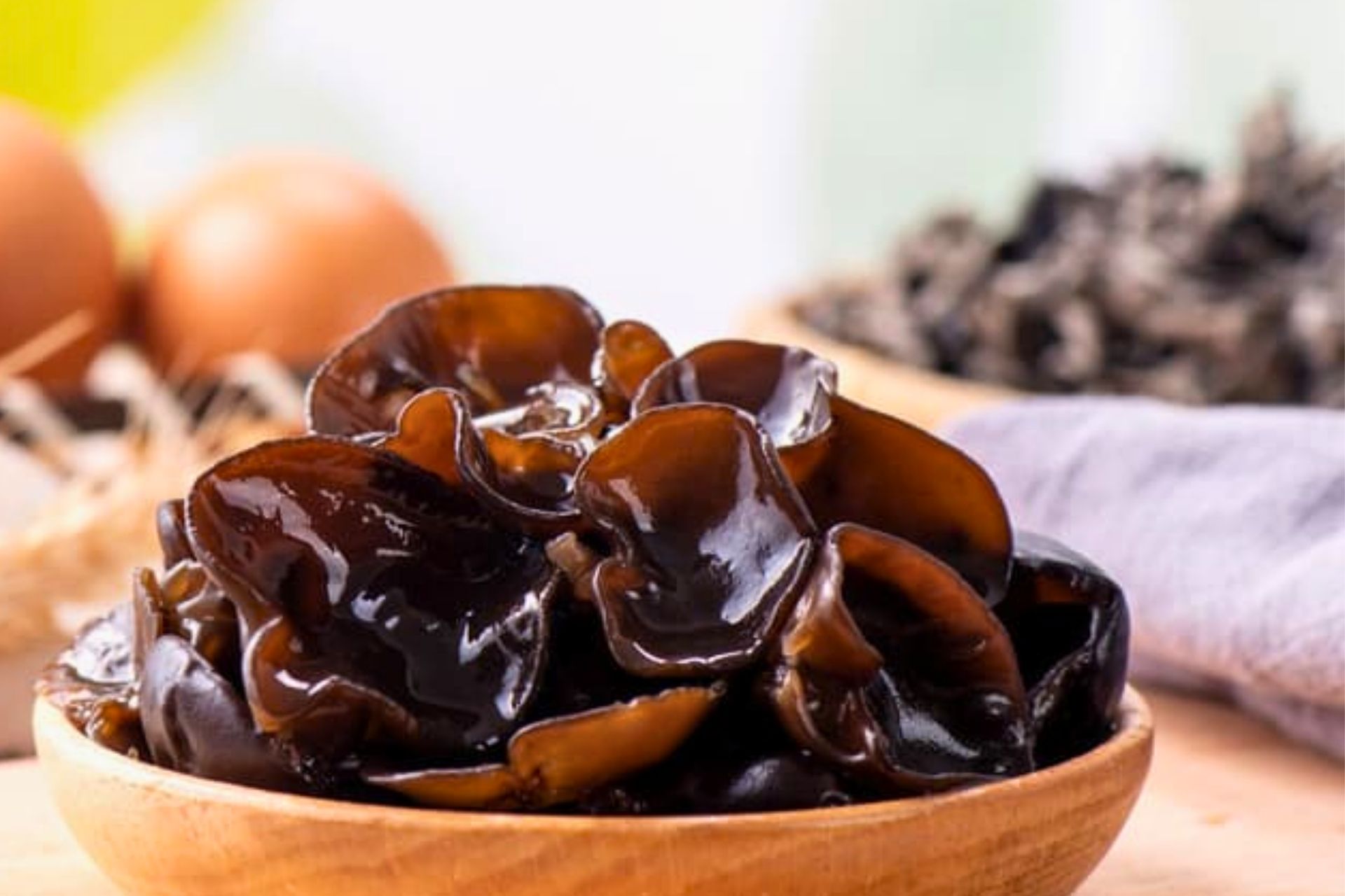 Cách sử dụng Nấm Mộc Nhĩ Khô (Nấm Mèo Khô) hiệu quả