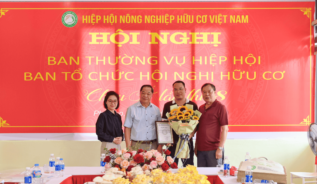 chung-nhan-hoi-vien-hiep-hoi-nong-nghiep-huu-co-vn
